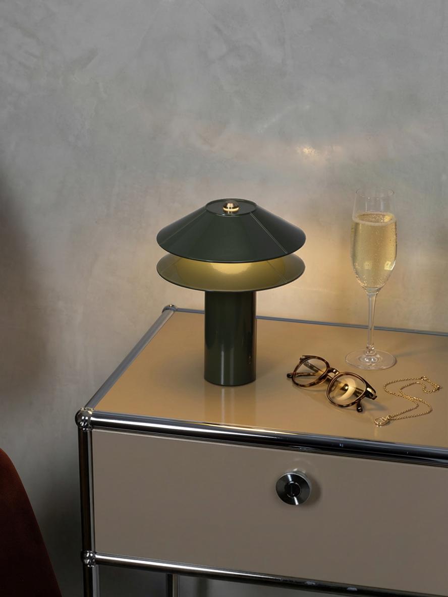 2SHADES light from Minale 