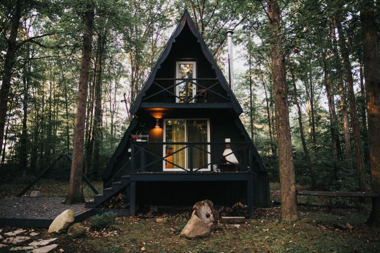 The Triangle, West Farmington, OH