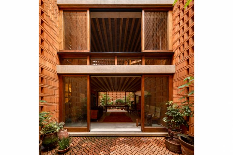 Iturbide Studio