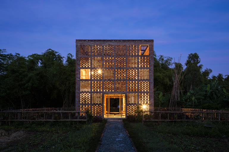Terra Cotta Studio, Vietnam